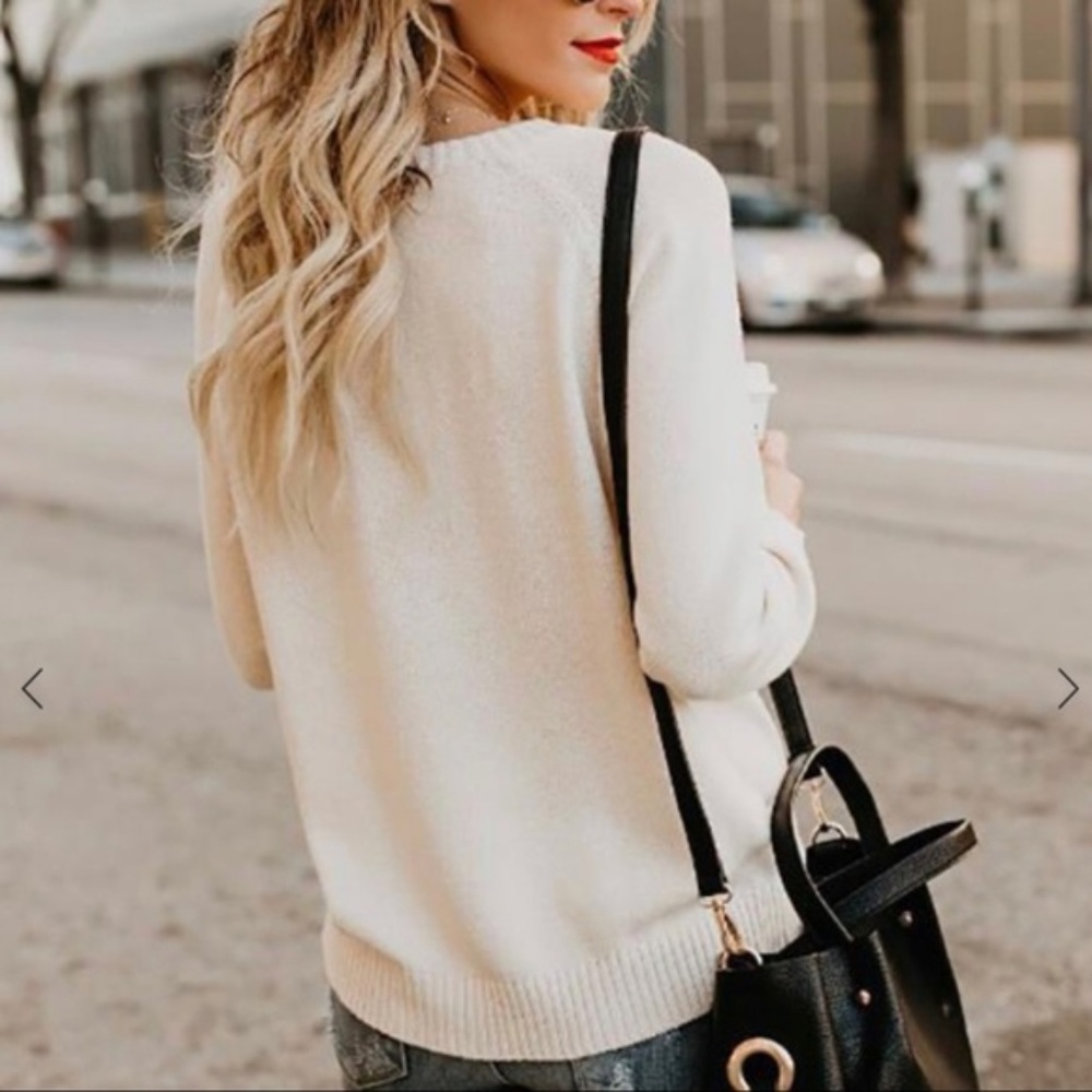 LAST ONE! IVORY SO MUCH LOVE SWEATER - Picture 4 of 4